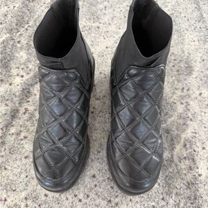 Steve Madden Quilted Black Booties